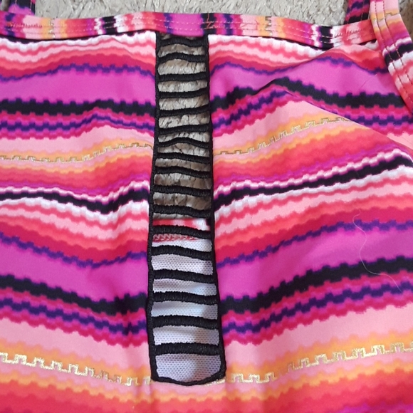 Colorful NWT Tummy Slimmer Bathing Suit Top - Picture 6 of 11